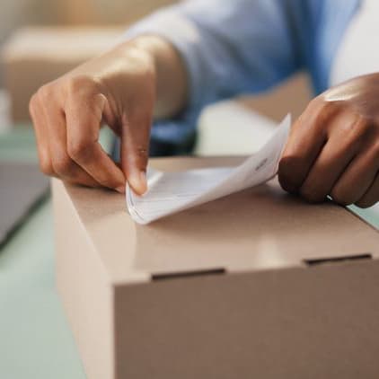 Cajas de cartón personalizadas fabricadas por Salnés Rot en Vilanova de Arousa